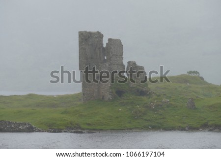 Scotland, Ardvreck Castle is a ruined castle in the Scottish Highlands on a peninsula in Loch Assynt