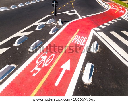 Bicycle path for cycling and cycling in a large city. Aerial view.