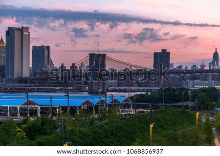 Sunrise over the Manhattan bridge 