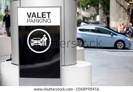 valet parking sign