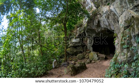 Cave inside Cuc Phuong National Park Royalty-Free Stock Photo #1070479052