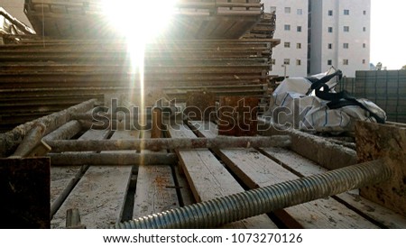 Scaffolding in construction sute