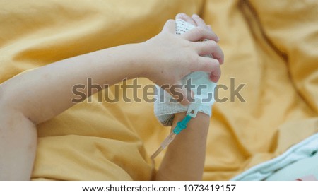 hand of child, Sodium Chloride Solution for Intravenous, The brine, Medical treatment, saline intravenous, Hospitals use a saline

