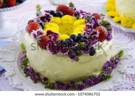 Chiffon Cake with beautiful decorative flowers