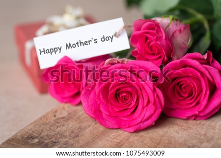 Beautiful pink roses bouquet with Happy Mother's day tag card