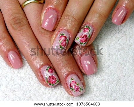 nails made of gel