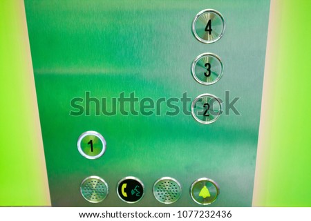 The numeric control panel in the elevator
