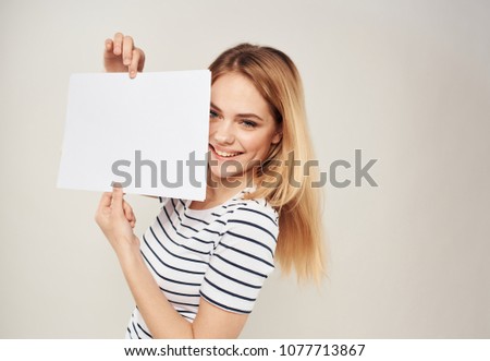   place free, woman smiling                             