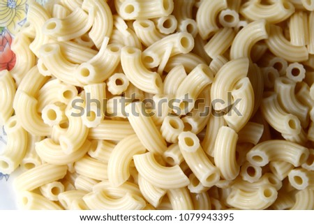 Photo of cooked elbow macaroni