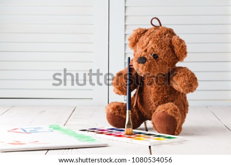 Kid draw learning, teddy with paints