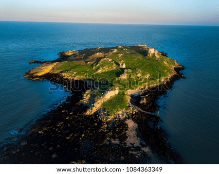 Picture of a full island off the coast of Ireland