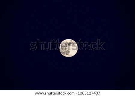 Full moon of night sky.