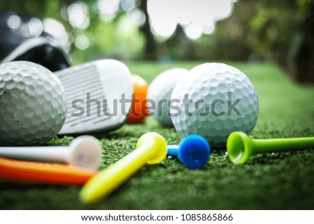 Golf equipment and accessories placed on the Putting Green