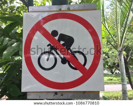 Sign Do not bike