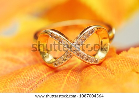 diamond ring infinity symbol