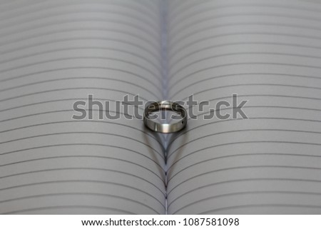 Ring shadow in Book