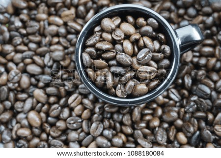 The coffee seeds in the black cups