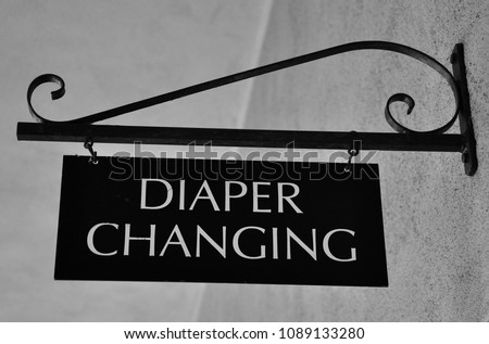 Diaper changing sign