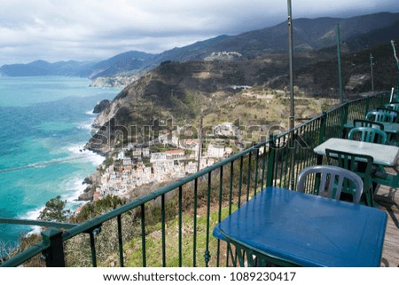 Cafe on the cliff in Riomaggiore - Cinque Terre (5 Terre), Five village on the Italian Riviera, Liguria, Italy
