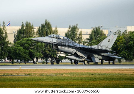 ?F-16  MLU take off