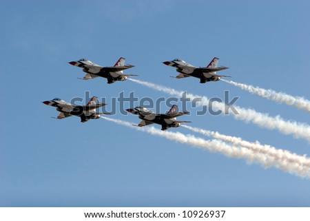 F-16 Thunderbird jets flying in formation Royalty-Free Stock Photo #10926937