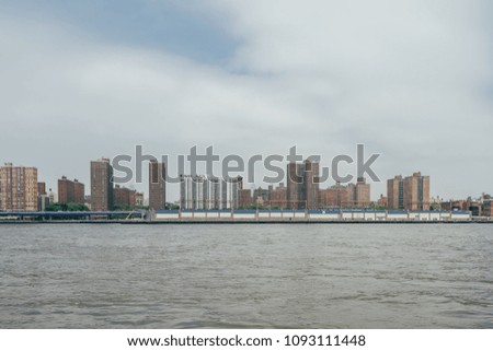 The Manhattan skyline seen from Main Street Park in Brooklyn