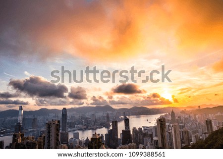 Sunrise view from Victoria Peak in Hong Kong