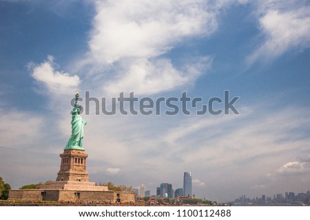 Statue of Liberty & New York City
