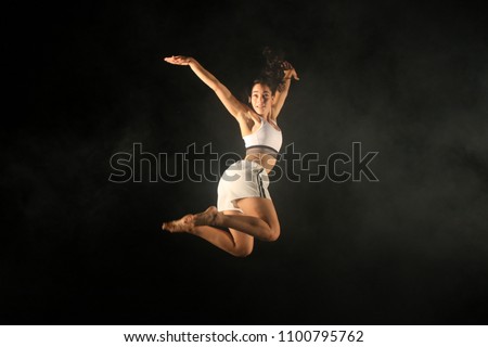 Air Dancing in the dark