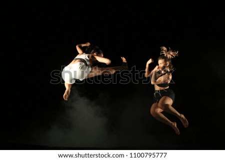 Air Dancing in the dark