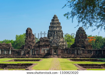 Prasat Hin Phimai historical Park in Nakorn Ratchasima north eastern of Thailand Royalty-Free Stock Photo #1100823020