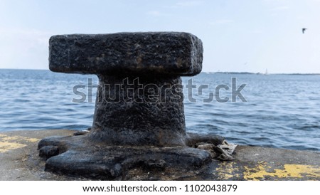 metal structure for landing ships port cleat sea