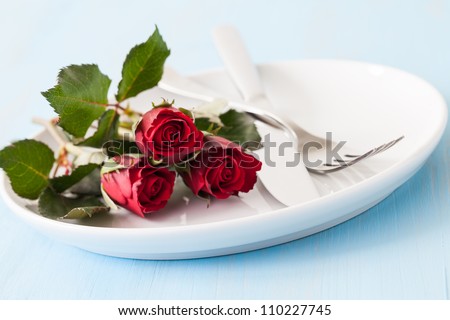 place setting for valentines day