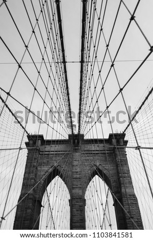 Brooklyn bridge black and white 