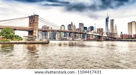Brooklyn Bridge, NYC.