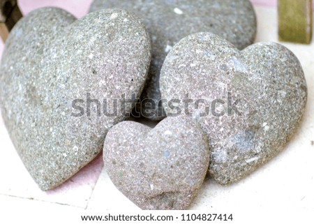 Stones in the form of a heart.
