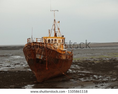 a rusty ship