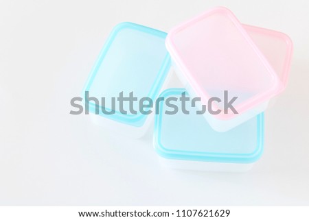 Translucent square tapper