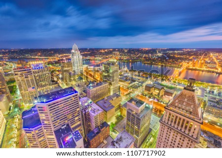 Cincinnati, Ohio, USA skyline from above at dusk.