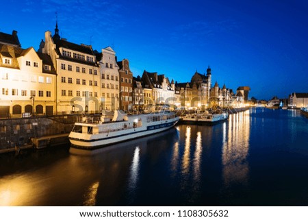  Gdansk old town at night 