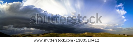 Shelf cloud, leading edge of thunderstorm. Royalty-Free Stock Photo #1108510412
