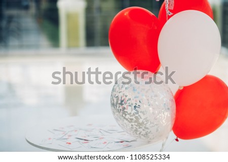 balloons and table