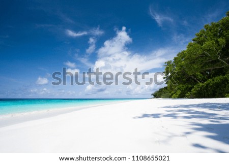 The sea with clear water, blue sky And the long beach and white sand Koh Tachai, Phang Nga, Thailand