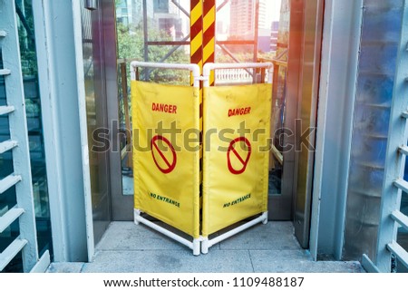 "Caution danger" sign