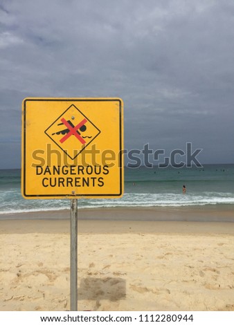 dangerous swimming signage
