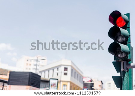 traffic light and not a bright background