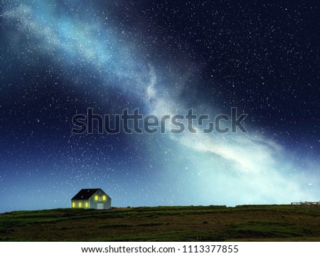 night scene of house under the night sky, nature photo concept, night scene