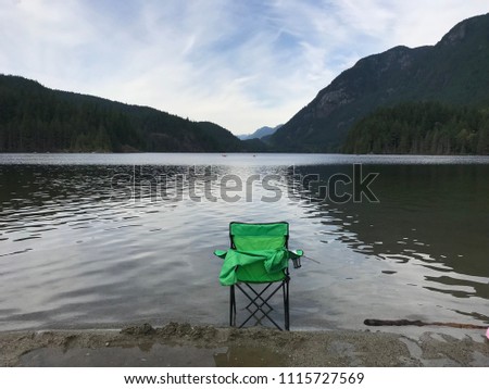 Buntzen Lake, view for Mountain and water
