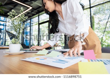 business people post it notes idea discussing and planning in office table, business concept