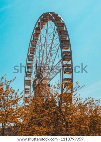 high formated picture of ferris wheel
